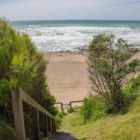 Guestready - L'Uhabia Beachfront Retreat With Parking Access! Bidart